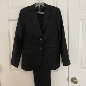 COPY - Brooks Brothers Classic Black 2 Piece Pant Suit - size 4